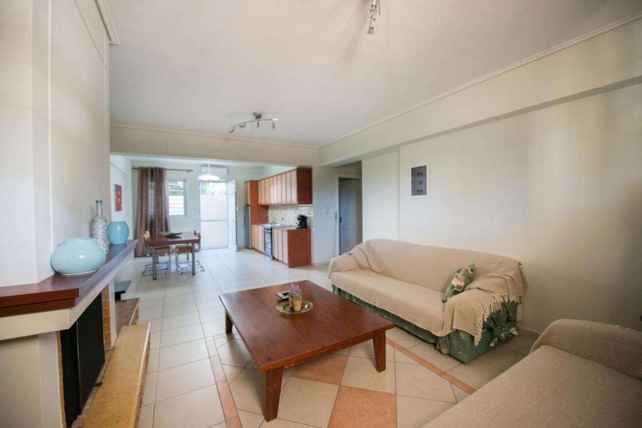 Marias Bbq Garden House Apartment กาลามาตา ภายนอก รูปภาพ